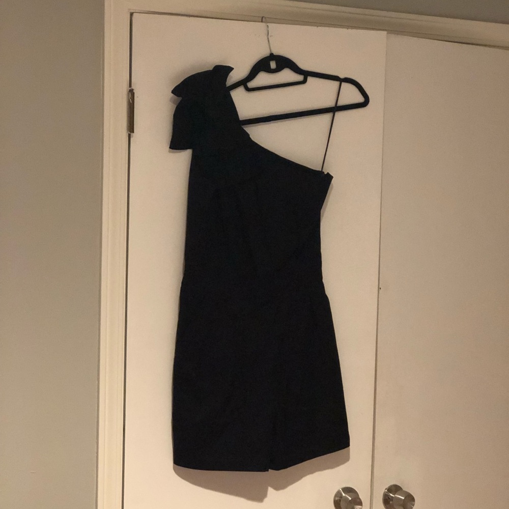 Limited jumpsuit/shorts
